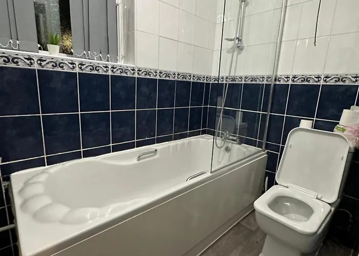 Parkside House Guest house *